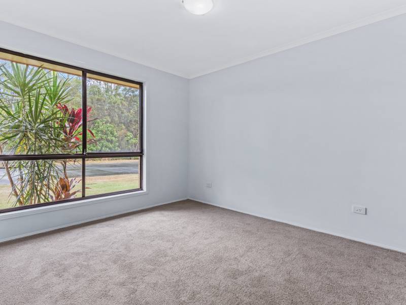 2/243 Government Road, Labrador, QLD 4215 AUS