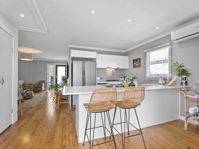 13 Saltash Street, Labrador, QLD 4215 AUS