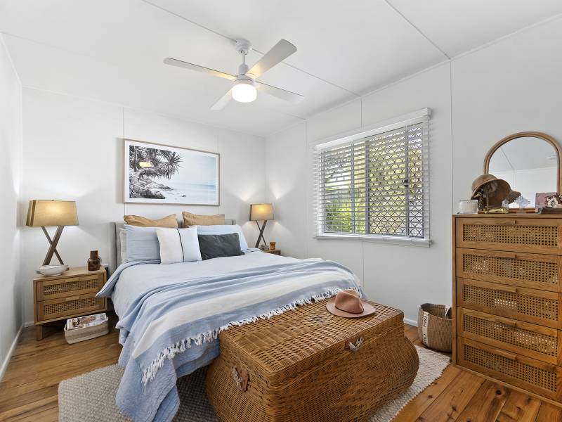 13 Saltash Street, Labrador, QLD 4215 AUS