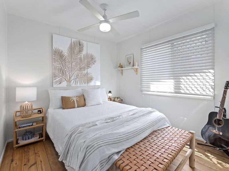 13 Saltash Street, Labrador, QLD 4215 AUS