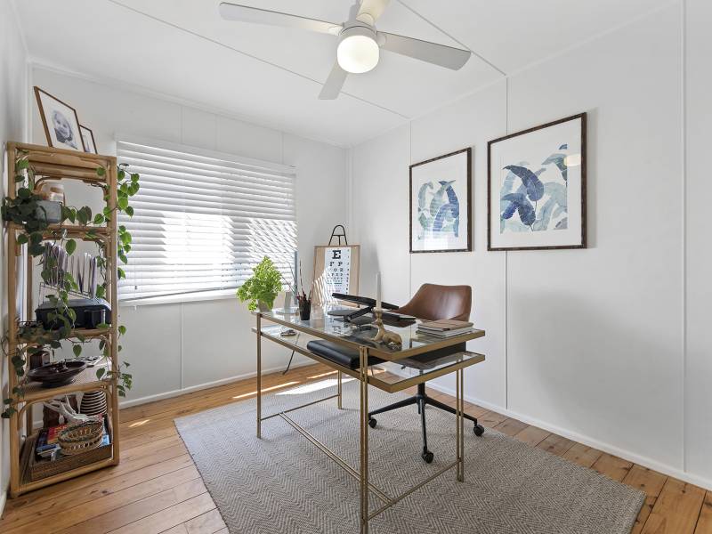 13 Saltash Street, Labrador, QLD 4215 AUS