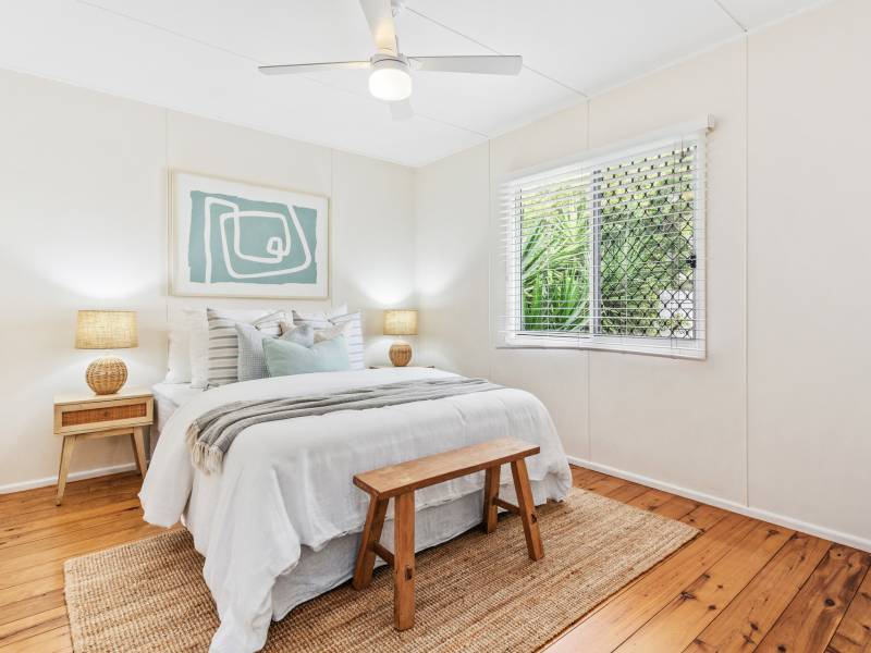 13 Saltash Street, Labrador, QLD 4215 AUS