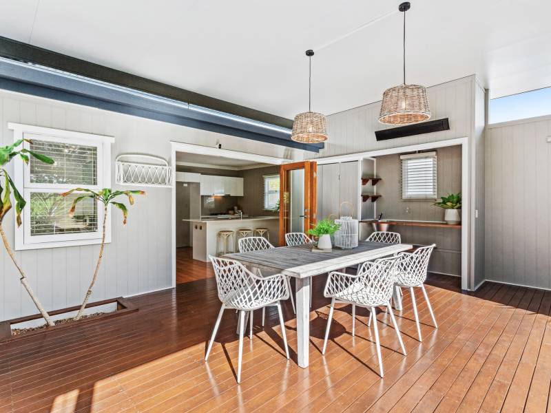 13 Saltash Street, Labrador, QLD 4215 AUS