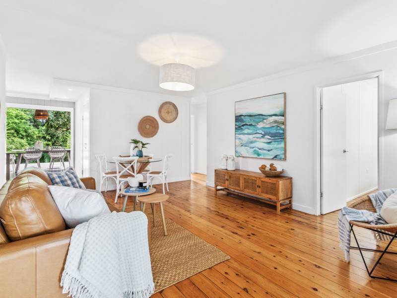 13 Saltash Street, Labrador, QLD 4215 AUS