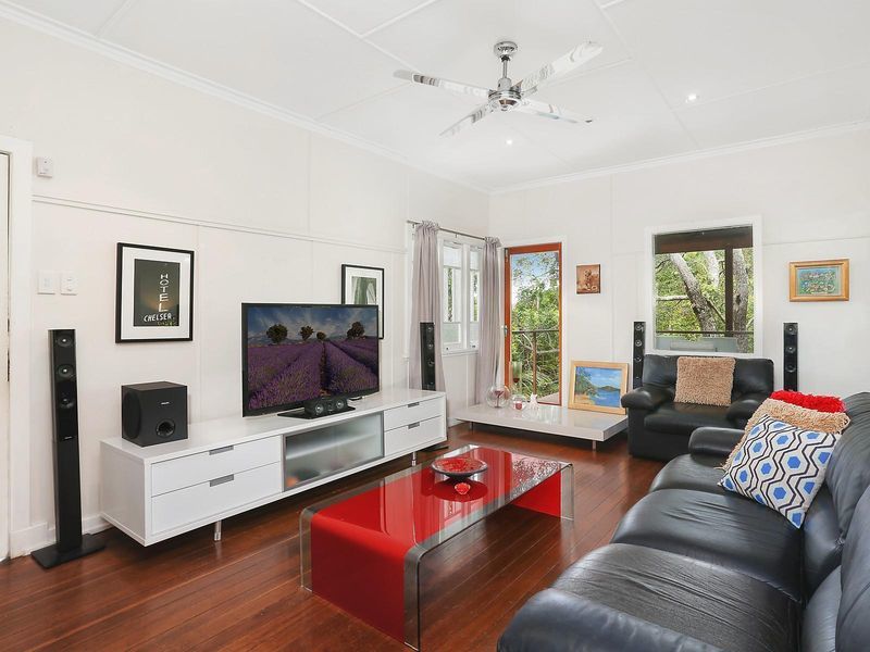 1/2 Musgrave Avenue, Southport, QLD 4215 AUS