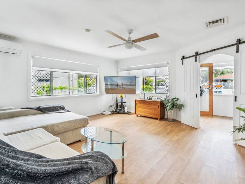 11 Judith Avenue, Southport, QLD 4215 AUS
