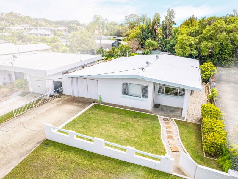 11 Judith Avenue, Southport, QLD 4215 AUS
