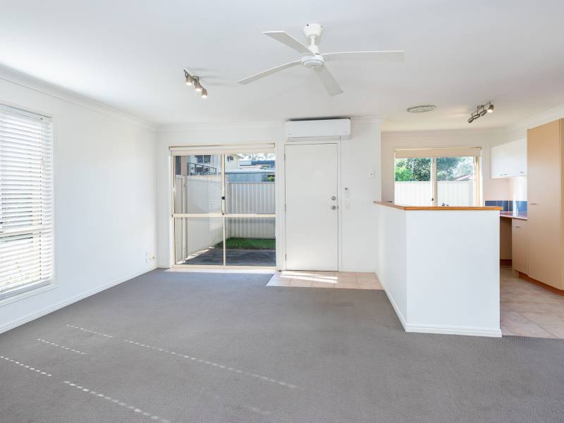 2/497 Pine Ridge Road, Runaway Bay, QLD 4216 AUS
