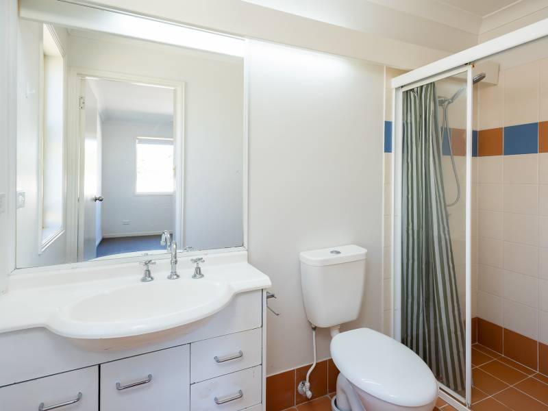 2/497 Pine Ridge Road, Runaway Bay, QLD 4216 AUS