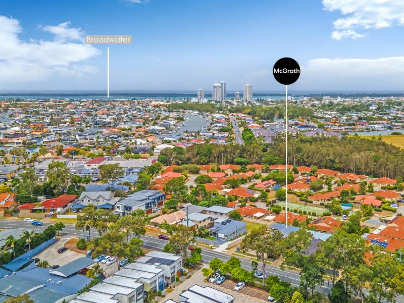 2/497 Pine Ridge Road, Runaway Bay, QLD 4216 AUS