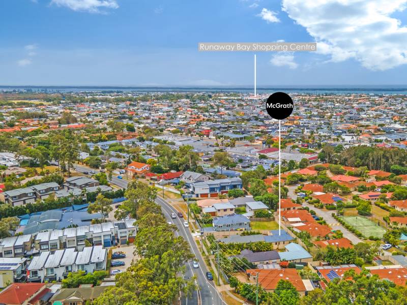 2/497 Pine Ridge Road, Runaway Bay, QLD 4216 AUS