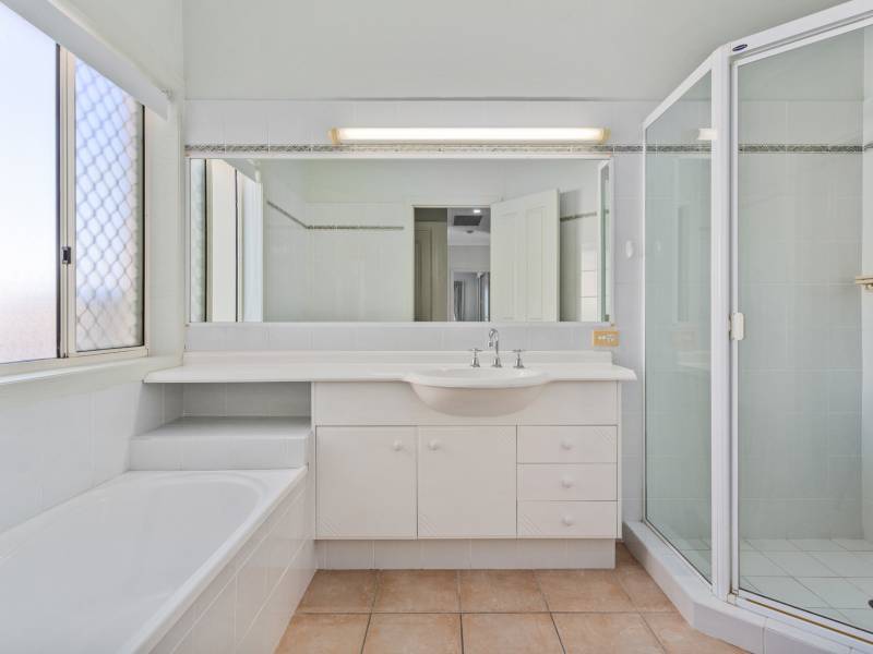 6 Massachusetts Court, Varsity Lakes, QLD 4227 AUS