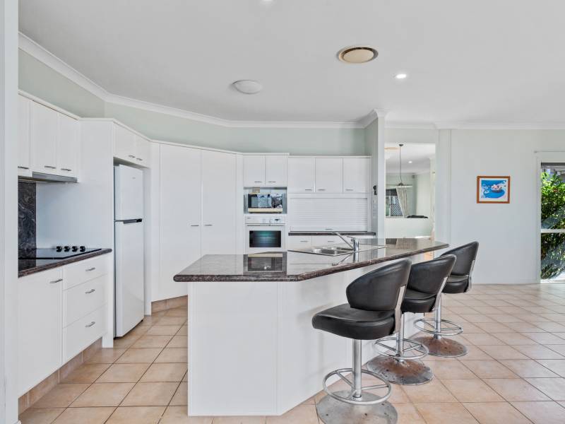 6 Massachusetts Court, Varsity Lakes, QLD 4227 AUS
