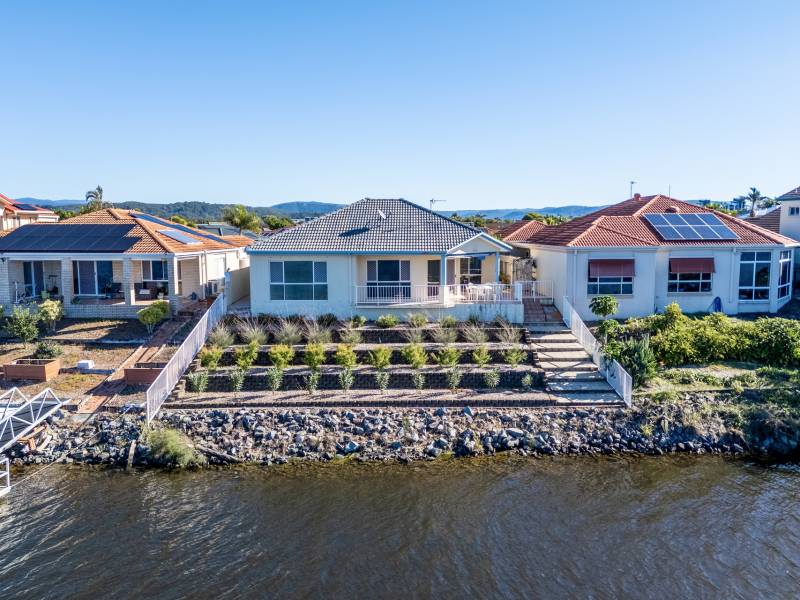 6 Massachusetts Court, Varsity Lakes, QLD 4227 AUS