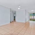 2/243 Government Road, Labrador, QLD 4215 AUS