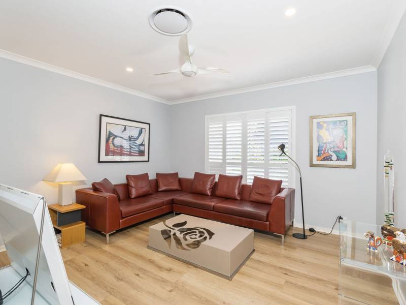 37 Kirkwood Place, Reedy Creek, QLD 4227 AUS