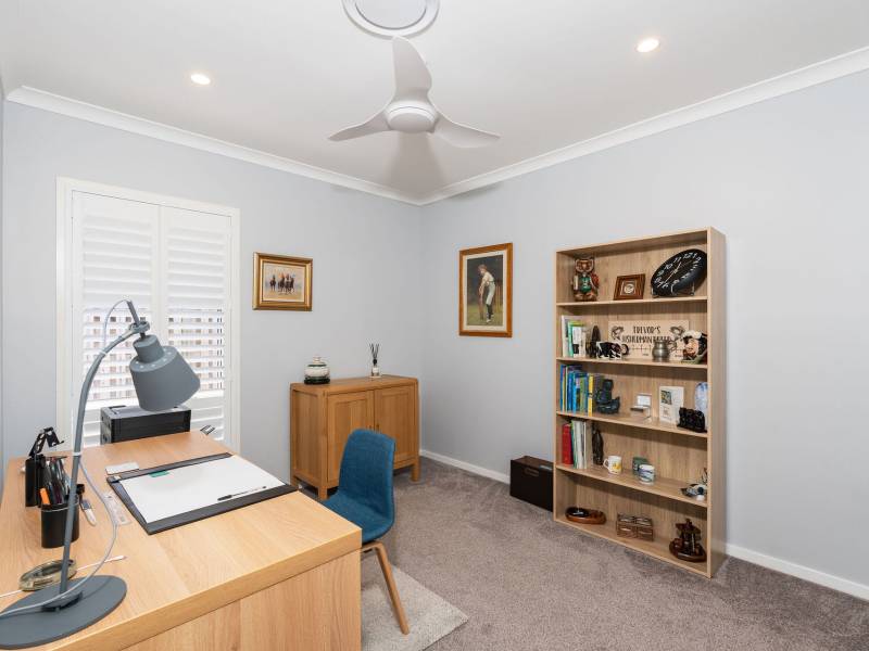 37 Kirkwood Place, Reedy Creek, QLD 4227 AUS