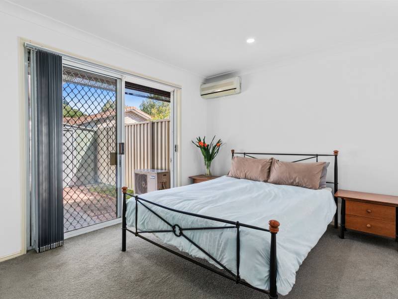 1/20 Annette Court, Labrador, QLD 4215 AUS