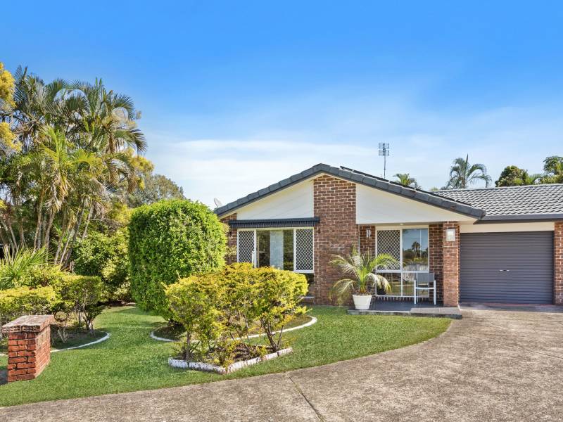 1/20 Annette Court, Labrador, QLD 4215 AUS