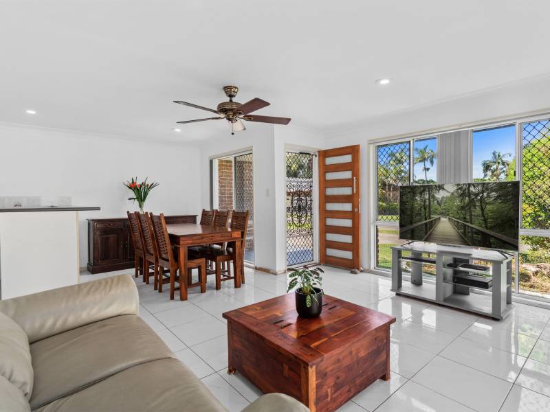 1/20 Annette Court, Labrador, QLD 4215 AUS
