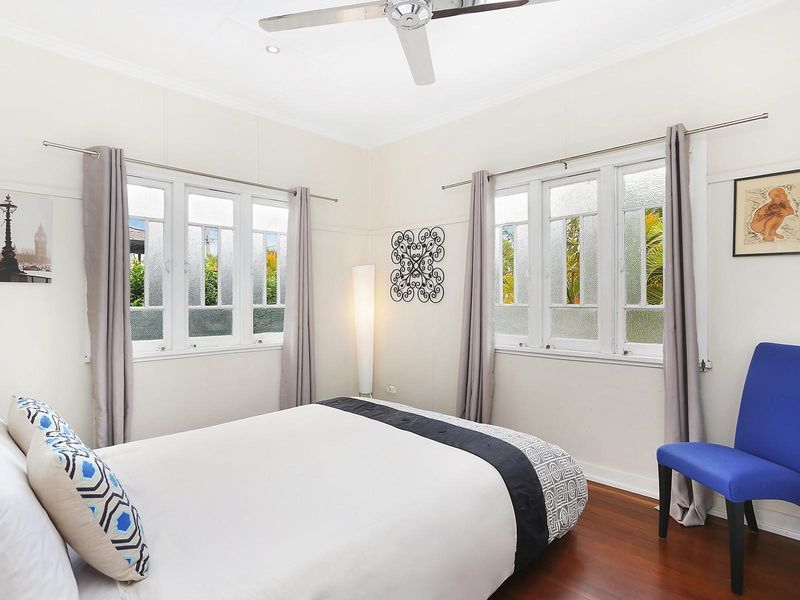 1/2 Musgrave Avenue, Southport, QLD 4215 AUS