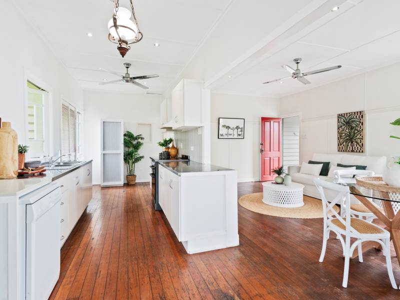 1/2 Musgrave Avenue, Southport, QLD 4215 AUS