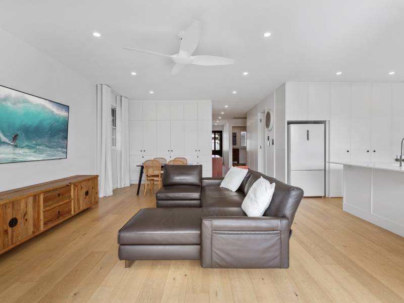 11 Judith Avenue, Southport, QLD 4215 AUS
