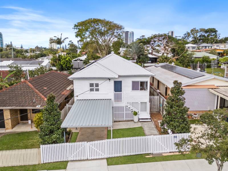 59 Turpin Road, Labrador, QLD 4215 AUS