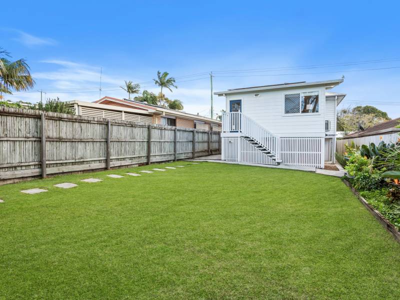 59 Turpin Road, Labrador, QLD 4215 AUS