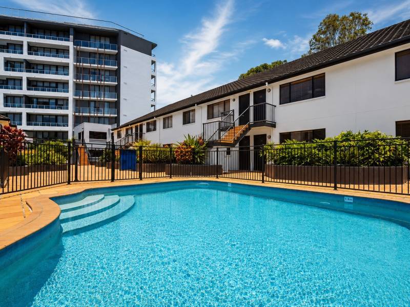15/8 Tonga Place, Parkwood, QLD 4214 AUS