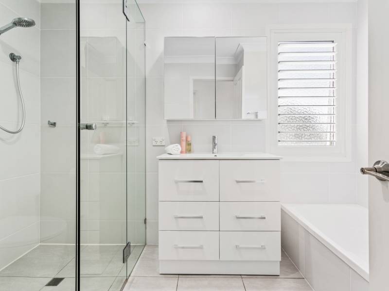 1/38-40 Robert Street, Labrador, QLD 4215 AUS