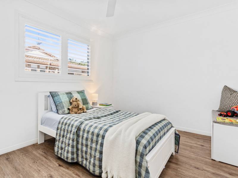 1/38-40 Robert Street, Labrador, QLD 4215 AUS