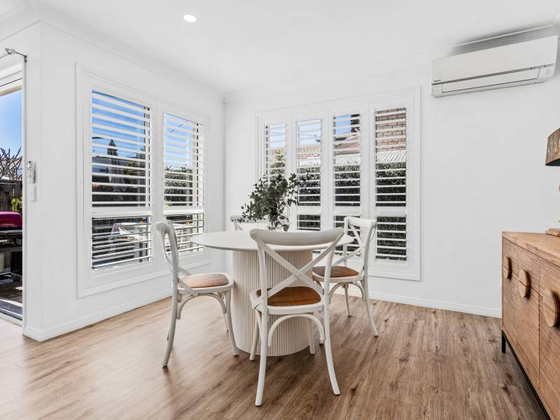 1/38-40 Robert Street, Labrador, QLD 4215 AUS