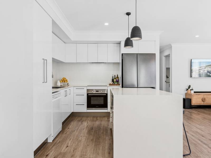 1/38-40 Robert Street, Labrador, QLD 4215 AUS