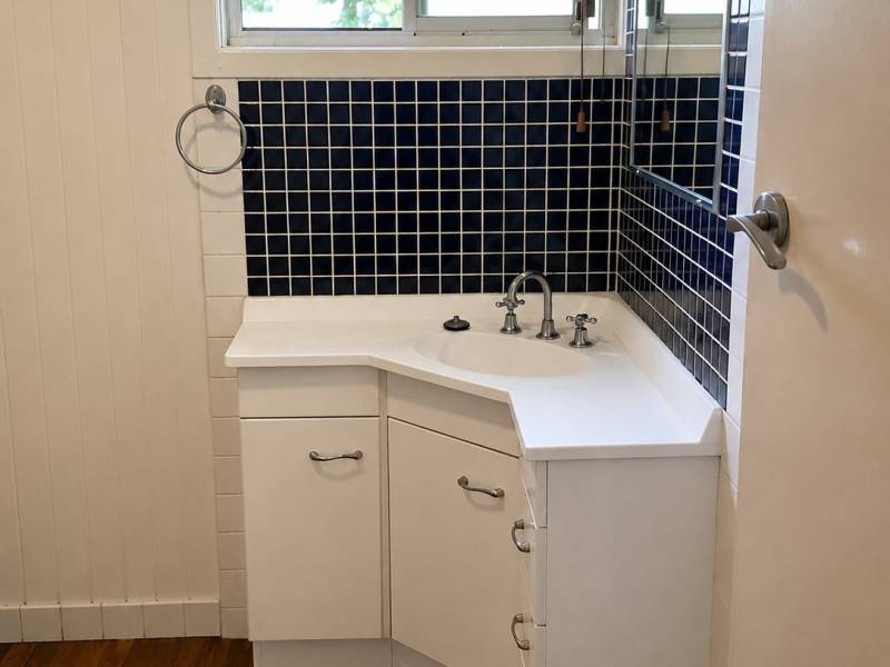 2 Coral Avenue, Labrador, QLD 4215 AUS
