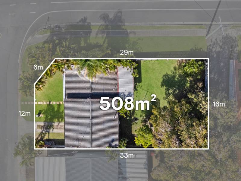 2 Coral Avenue, Labrador, QLD 4215 AUS