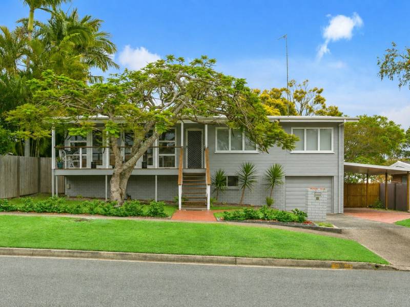 60 Muir Street, Labrador, QLD 4215 AUS