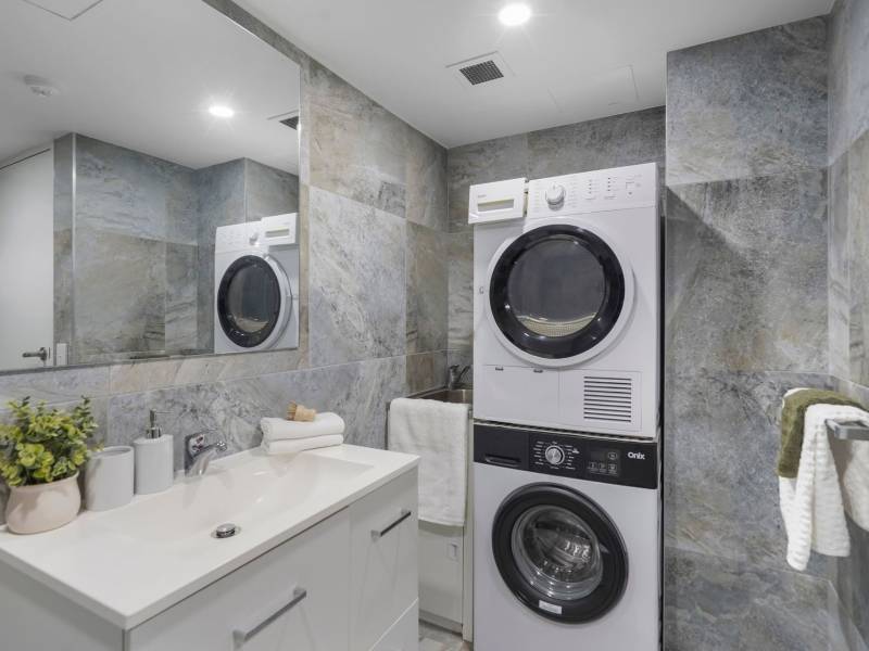 2A/114-116 Marine Parade, Southport, QLD 4215 AUS