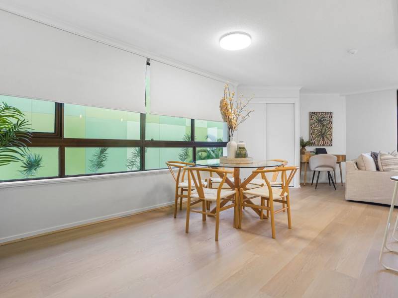 2A/114-116 Marine Parade, Southport, QLD 4215 AUS