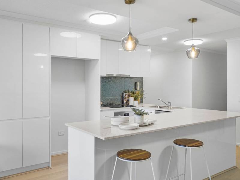 2A/114-116 Marine Parade, Southport, QLD 4215 AUS