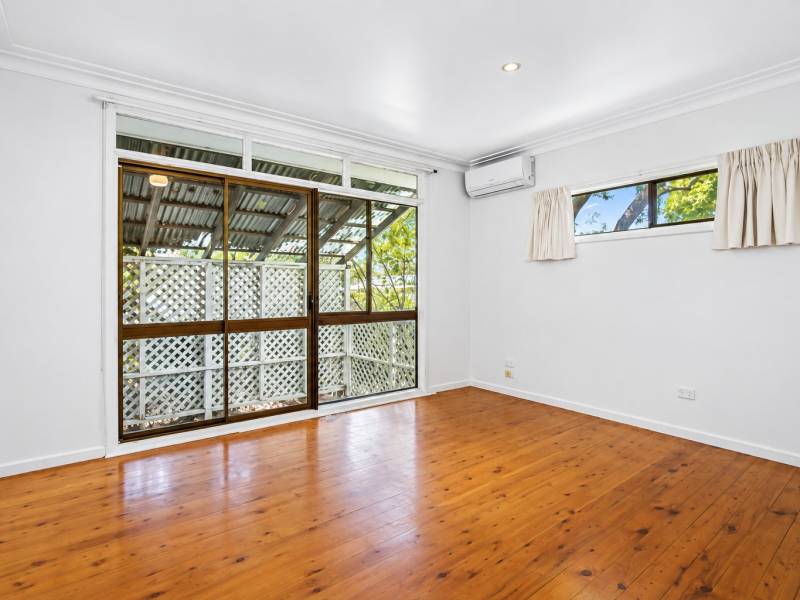 4 Mary Street, Labrador, QLD 4215 AUS