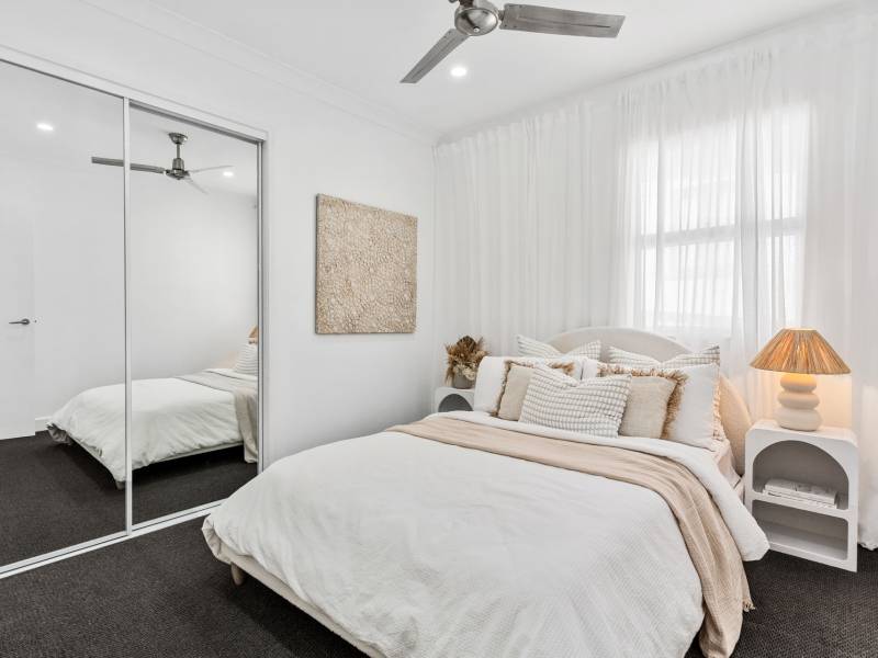 26 Bellevue Parade, Labrador, QLD 4215 AUS