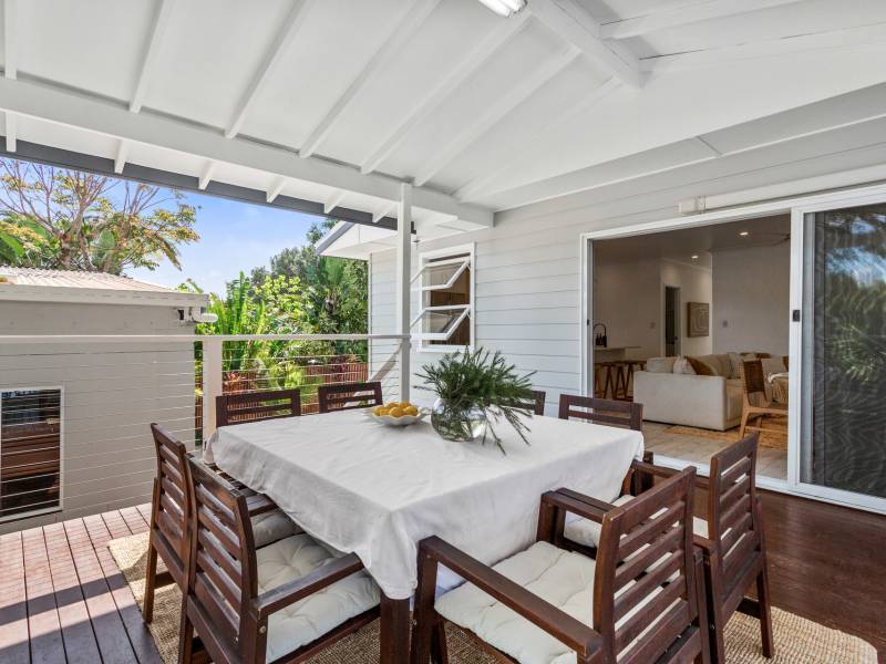 26 Bellevue Parade, Labrador, QLD 4215 AUS