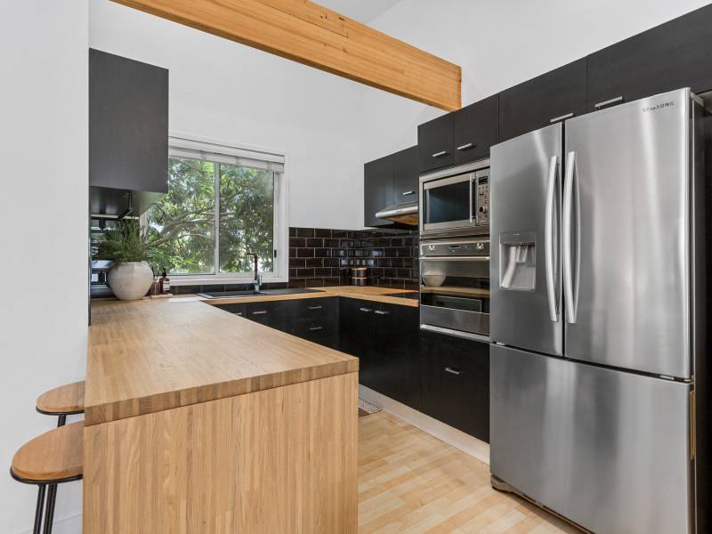 26 Bellevue Parade, Labrador, QLD 4215 AUS
