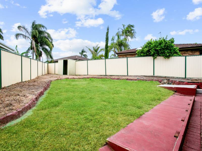 2/6 Mace Court, Labrador, QLD 4215 AUS
