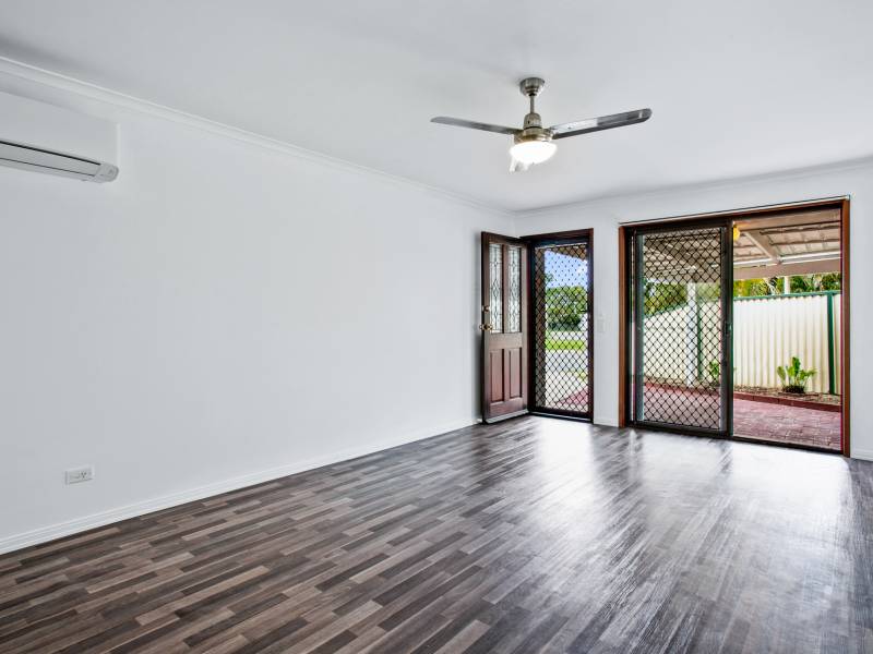 2/6 Mace Court, Labrador, QLD 4215 AUS