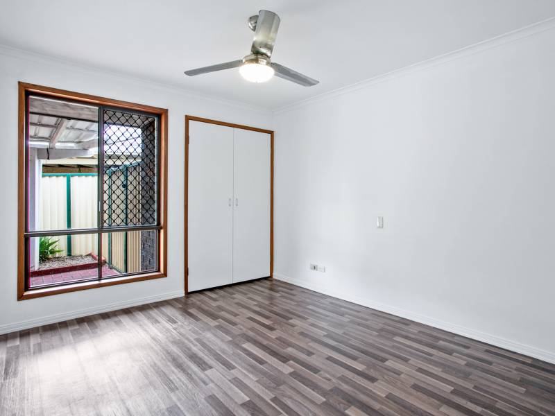 2/6 Mace Court, Labrador, QLD 4215 AUS