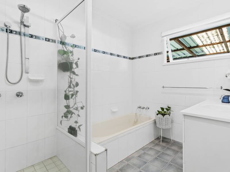 60 Muir Street, Labrador, QLD 4215 AUS