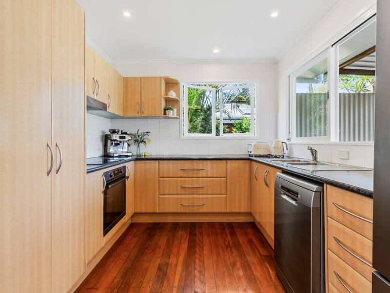 60 Muir Street, Labrador, QLD 4215 AUS