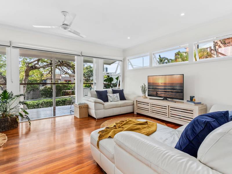 60 Muir Street, Labrador, QLD 4215 AUS